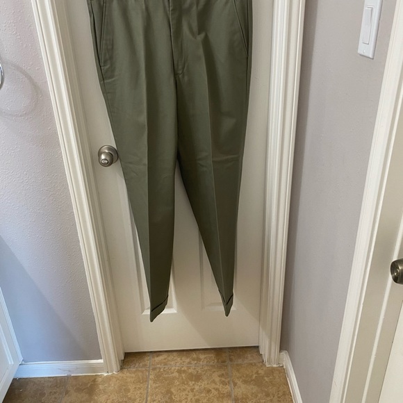 Brooks brothers mens 100% cotton dress pants. 36x30 worn once - Picture 5 of 5